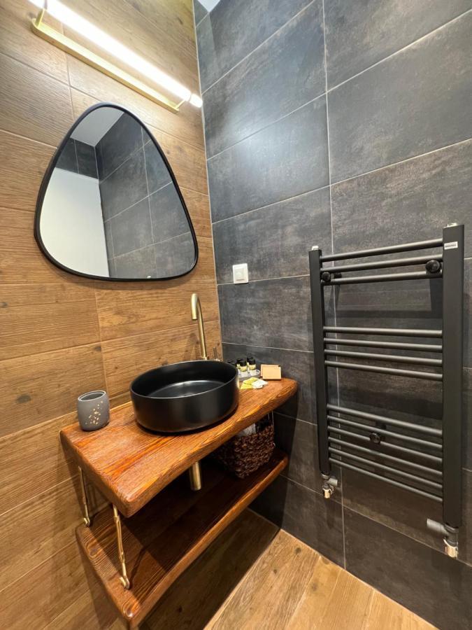House In The Woods Apartment Kardítsa Екстериор снимка